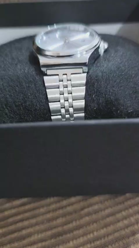 ✨ Relógio Analógico Clássico fem - Prata (WR 50M)