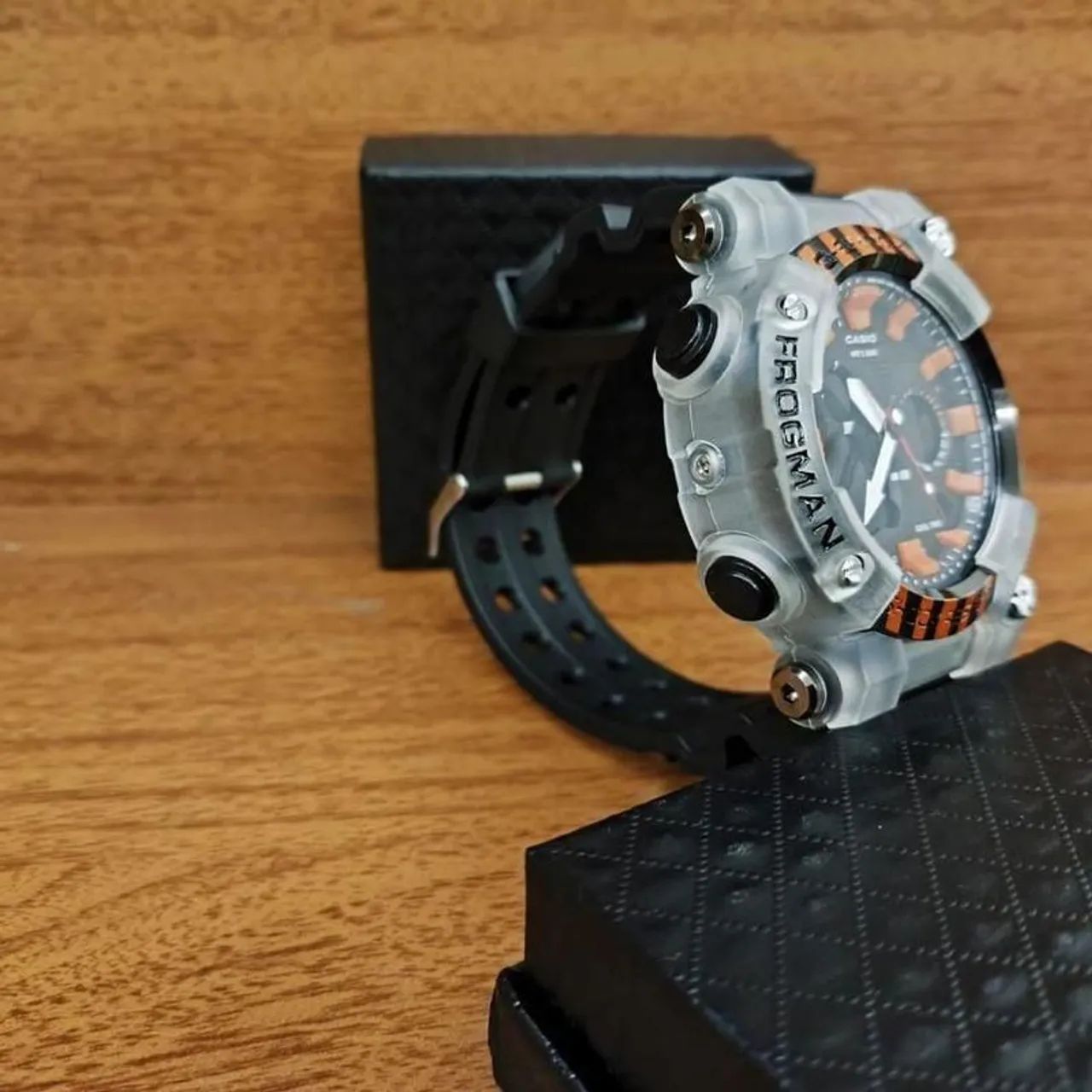 ⌚ Casio G-Shock Frogman Transparente - Dual Time